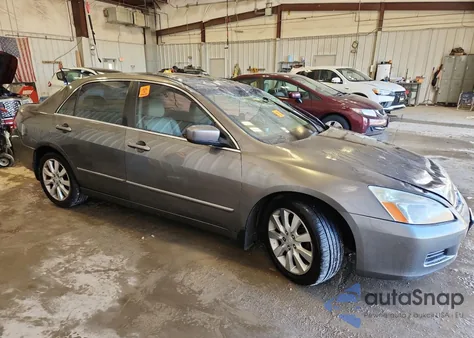 2006 Honda Accord Ex from USA, damaged, VIN 1HGCM665X6A055731